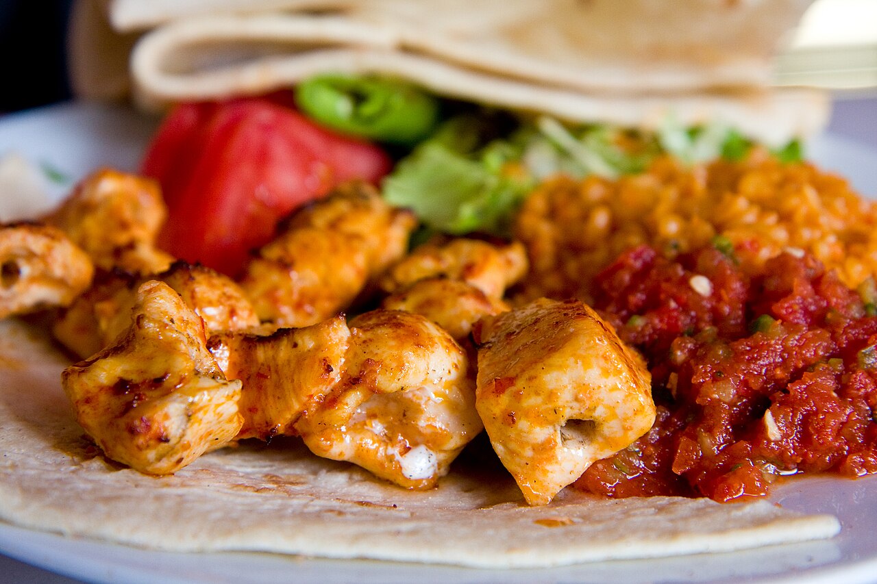 Secret to Flavorful Shish Tawook: Yogurt Marinade for Juicy Kebabs